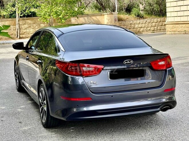 Kia K5-3