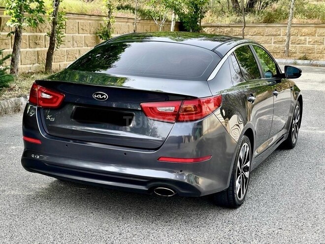 Kia K5-4