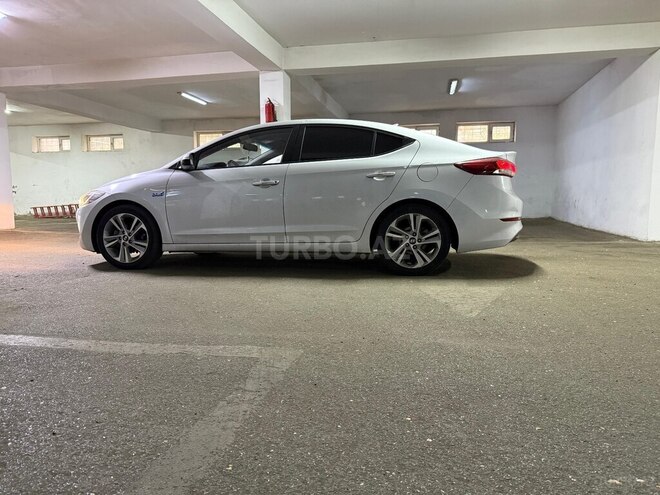 Hyundai Avante 2016, 220,450 km - 1.6 l - Bakı