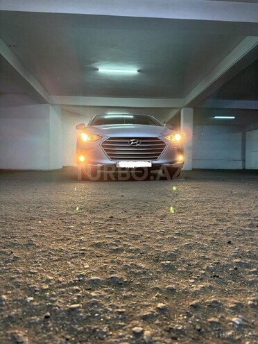 Hyundai Avante 2016, 220,450 km - 1.6 l - Bakı