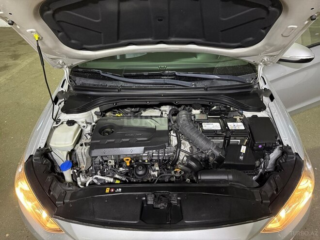 Hyundai Avante 2016, 220,450 km - 1.6 l - Bakı