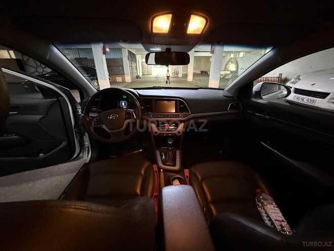 Hyundai Avante 2016, 220,450 km - 1.6 l - Bakı
