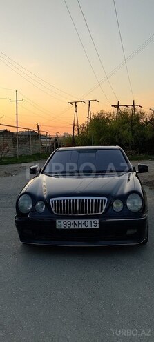 Mercedes E 220 d 2001, 270,000 km - 2.2 l - Bakı