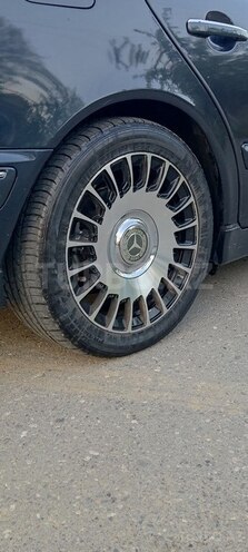 Mercedes E 220 d 2001, 270,000 km - 2.2 l - Bakı