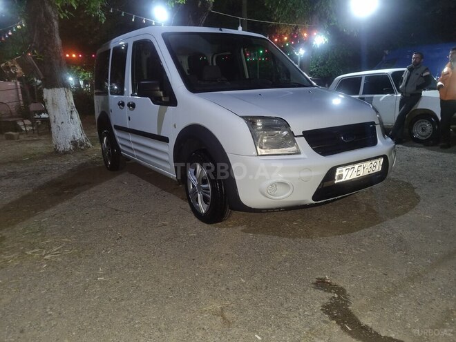 Ford Tourneo Connect 2013, 188,000 km - 1.8 l - Masallı