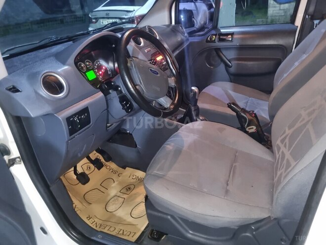 Ford Tourneo Connect 2013, 188,000 km - 1.8 l - Masallı
