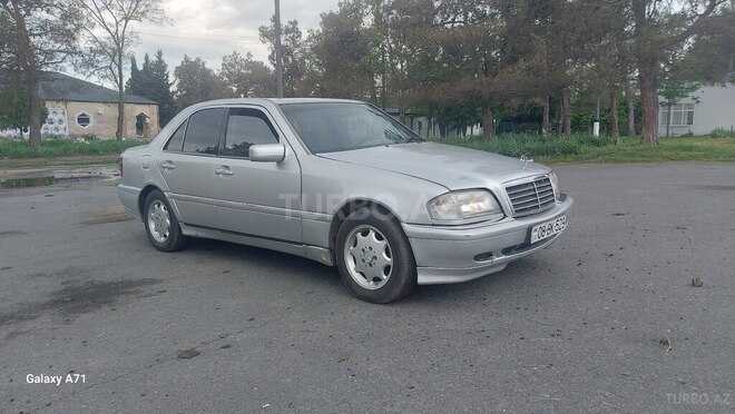 Mercedes C 200 1995, 300,000 km - 2.0 l - Balakən
