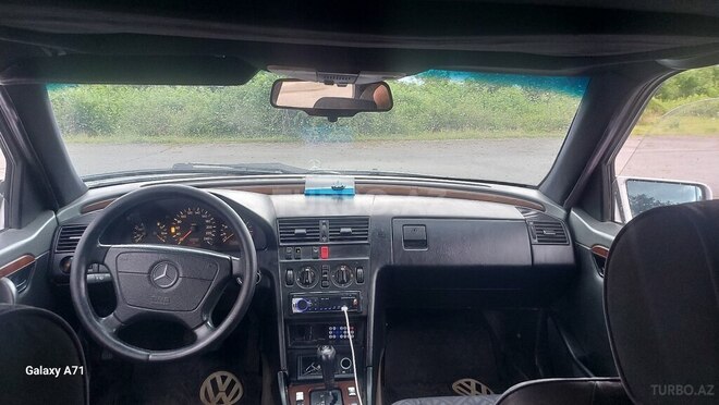 Mercedes C 200 1995, 300,000 km - 2.0 l - Balakən
