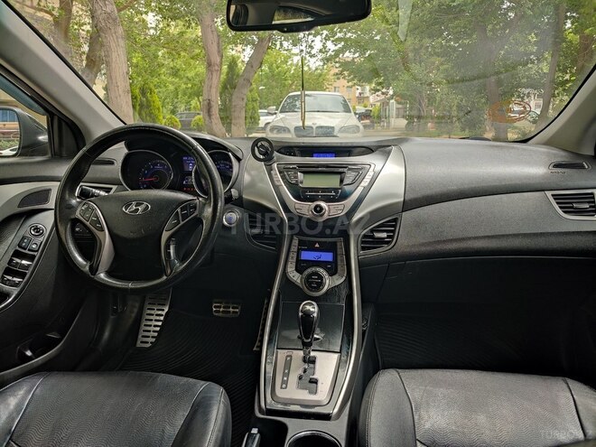 Hyundai Elantra 2013, 200,500 km - 1.8 l - Bakı