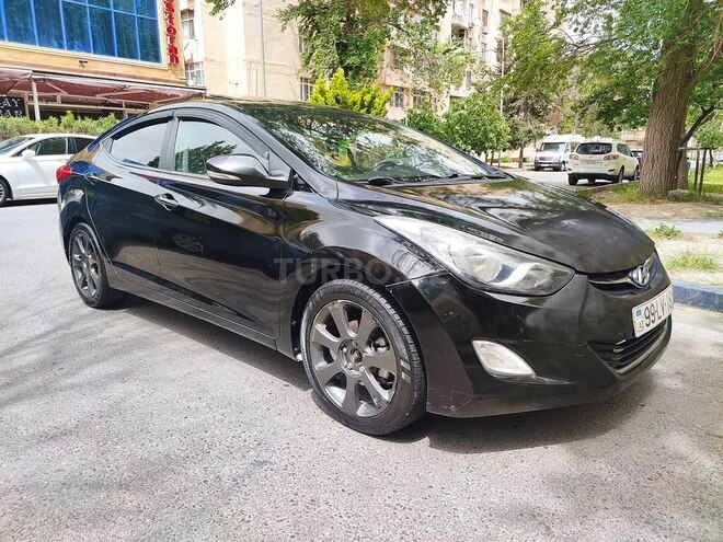 Hyundai Elantra 2013, 200,500 km - 1.8 l - Bakı