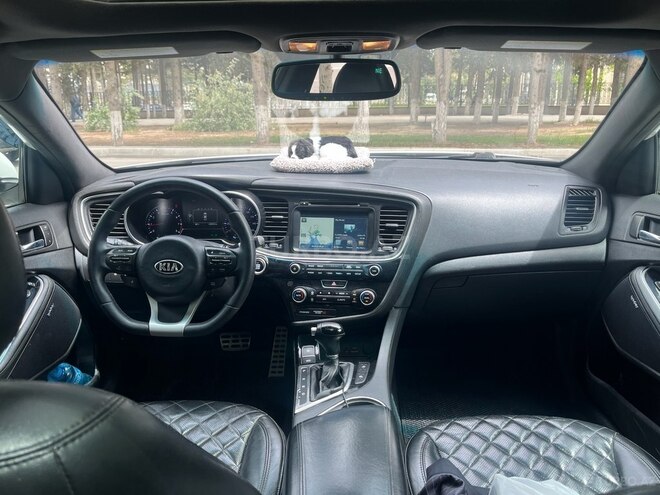 Kia K5-12