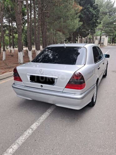Mercedes C 180 1997, 235,000 km - 1.8 l - Sumqayıt