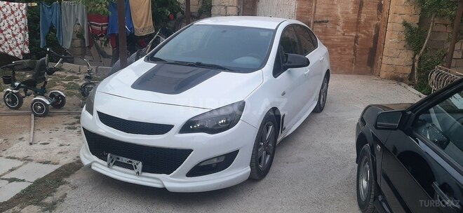 Opel Astra 2012, 265,000 km - 1.4 л - Bakı