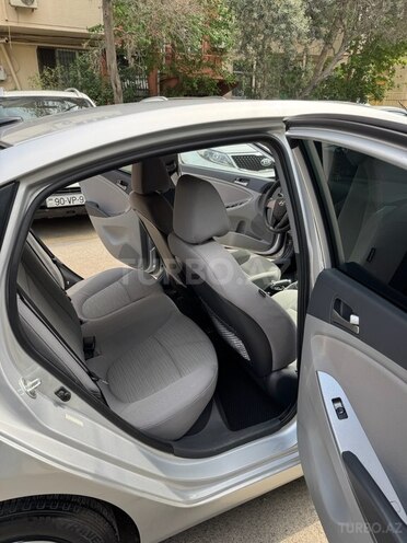 Hyundai Accent 2015, 73,577 km - 1.6 л - Bakı
