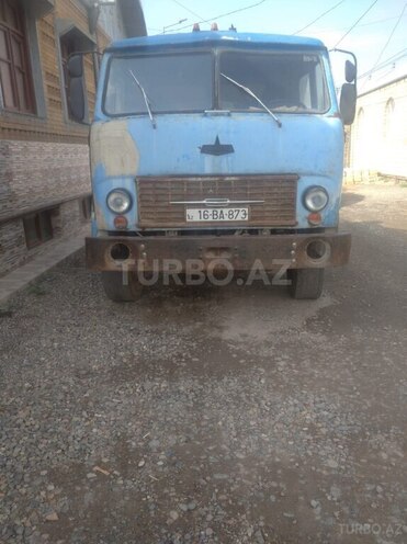 MAZ 5549 1990, 300,000 km - 11.0 l - Gəncə