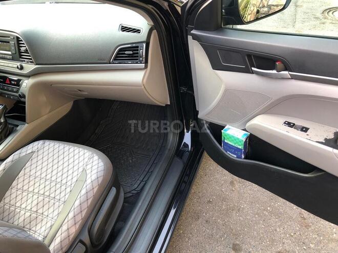 Hyundai Elantra 2016, 200,000 km - 2.0 l - Bakı