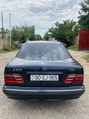 Mercedes E 220 d 1999, 290,000 km - 2.2 l - Beyləqan