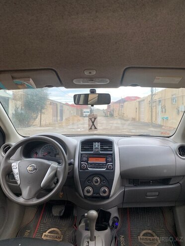 Nissan Sunny 2014, 780,000 km - 1.5 l - Bakı