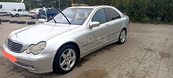Mercedes C 200 2001, 334,222 km - 2.0 l - Bakı