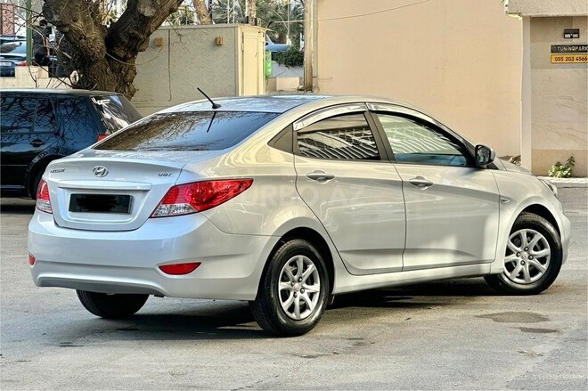 Hyundai Accent 2014, 194,000 km - 1.6 l - Bakı