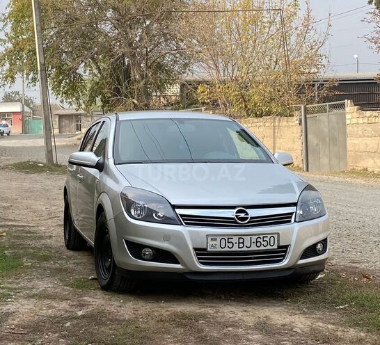 Opel Astra 2007, 163,683 km - 1.4 l - Qazax