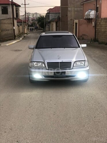 Mercedes C 280 2000, 335,000 km - 2.8 l - Bakı
