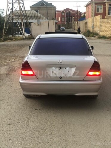 Mercedes C 280 2000, 335,000 km - 2.8 l - Bakı