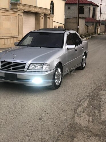 Mercedes C 280 2000, 335,000 km - 2.8 l - Bakı