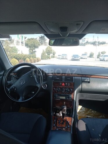 Mercedes E 220 d 2001, 440,000 km - 2.2 l - Bakı