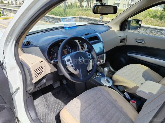 Nissan X-Trail 2011, 139,000 km - 2.5 л - Bakı