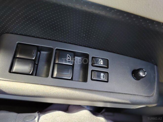 Nissan X-Trail 2011, 139,000 km - 2.5 л - Bakı