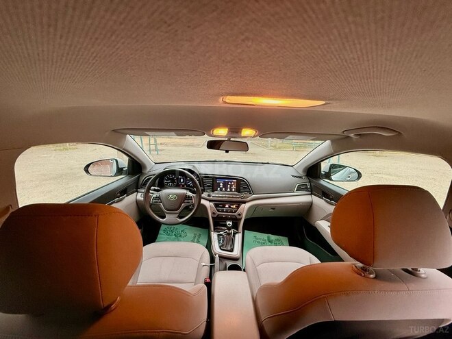 Hyundai Elantra 2018, 165,762 km - 2.0 л - Bakı