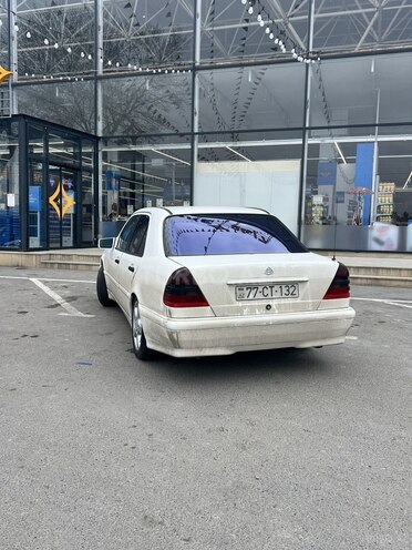 Mercedes C 180 1998, 765,238 km - 1.8 л - Sabirabad