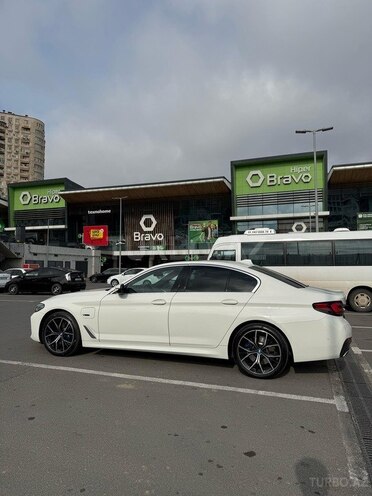 BMW 530e 2022, 42,000 km - 2.0 l - Bakı