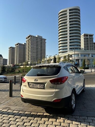 Hyundai ix35 2013, 139,000 km - 2.0 л - Bakı