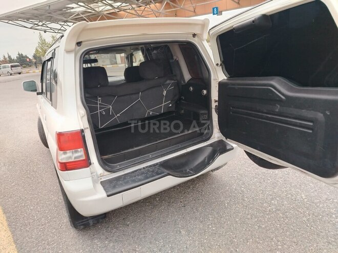 Mitsubishi Pajero io 2000, 434,000 km - 2.0 л - Yevlax