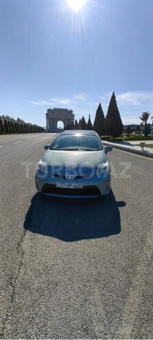 Toyota Prius 2013, 222,000 km - 1.8 l - Gəncə