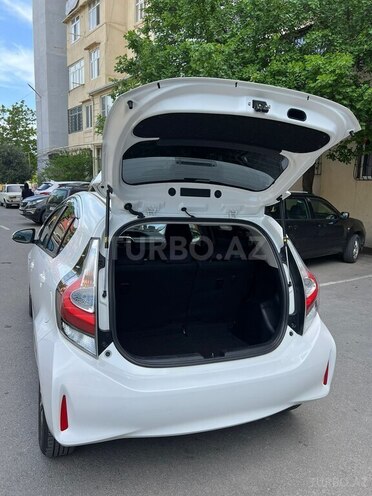 Toyota Aqua 2018, 110,000 km - 1.5 l - Bakı