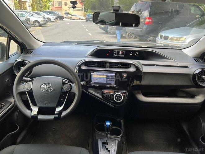 Toyota Aqua 2018, 110,000 km - 1.5 l - Bakı