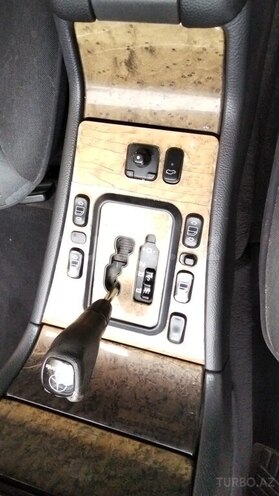Mercedes E 240 1999, 346,589 km - 2.4 л - Gəncə