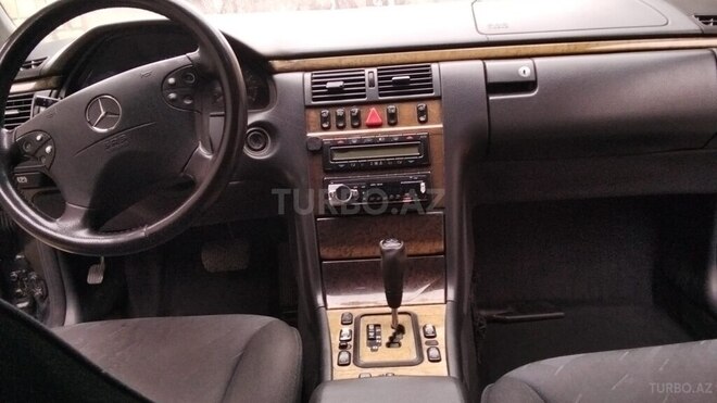 Mercedes E 240 1999, 346,589 km - 2.4 л - Gəncə