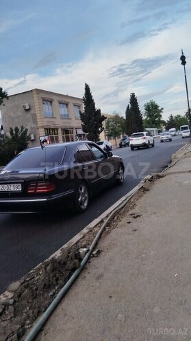 Mercedes E 240 1999, 346,589 km - 2.4 л - Gəncə