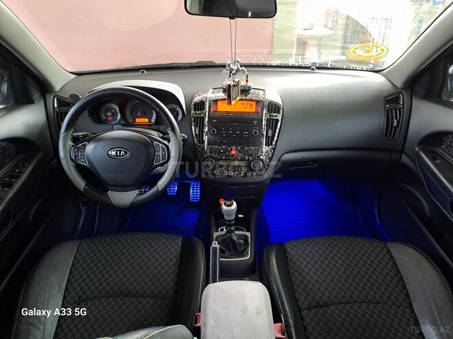 Kia Ceed 2008, 223,800 km - 1.6 л - Şirvan