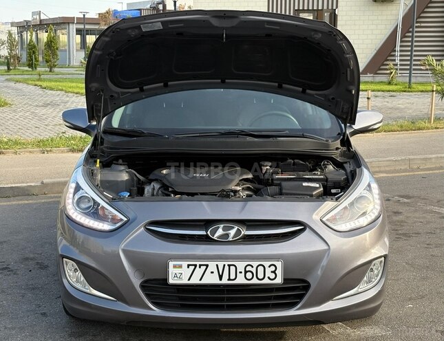 Hyundai Accent 2015, 132,000 km - 1.6 l - Bakı