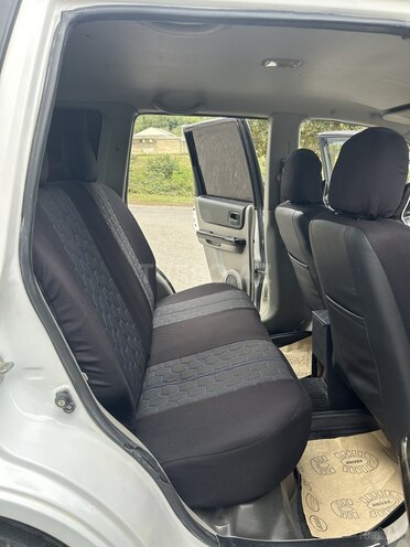 Nissan X-Trail 2002, 375,500 km - 2.5 l - Quba