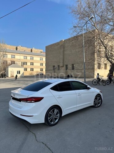 Hyundai Elantra 2016, 154,444 km - 2.0 л - Bakı