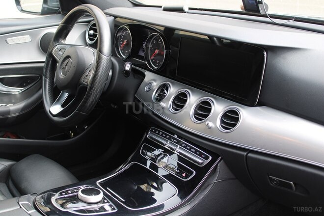 Mercedes E 220 2017, 199,599 km - 2.0 l - Bakı