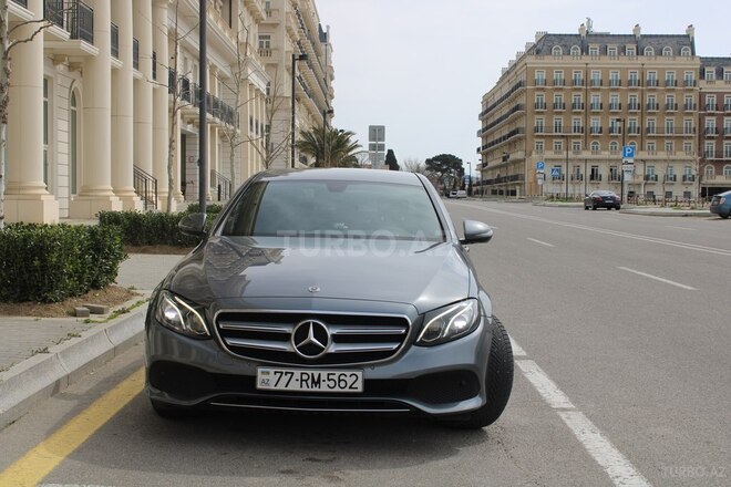 Mercedes E 220 2017, 199,599 km - 2.0 l - Bakı