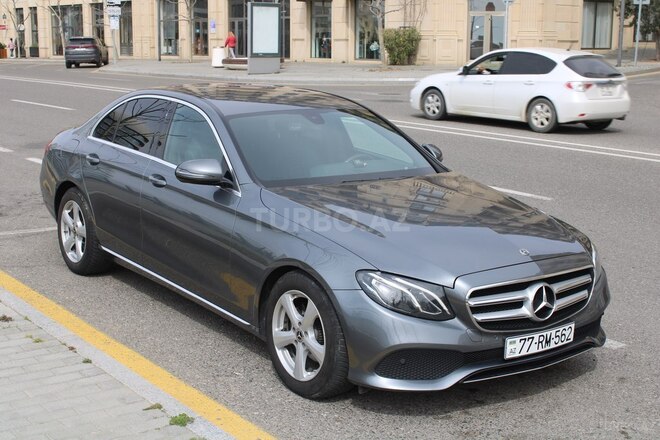 Mercedes E 220 2017, 199,599 km - 2.0 l - Bakı