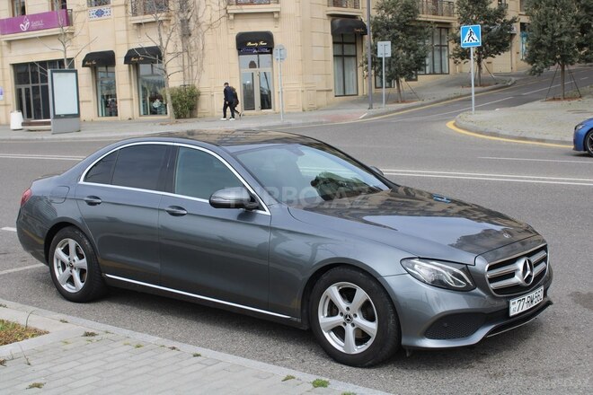 Mercedes E 220 2017, 199,599 km - 2.0 l - Bakı